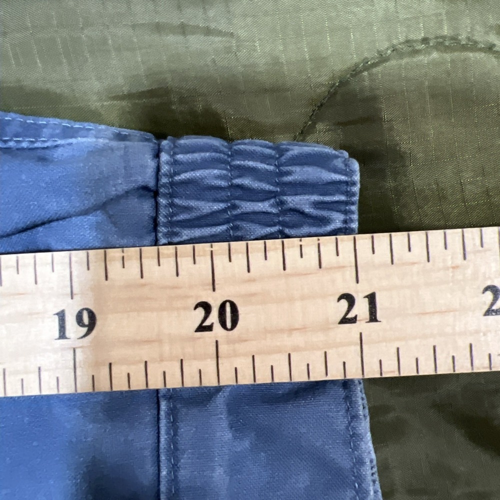 LL Bean Mens 44 Comfort Waist Cargo Shorts Faded Blue Stretch Outdoor Work Trail - Picture 13 of 14